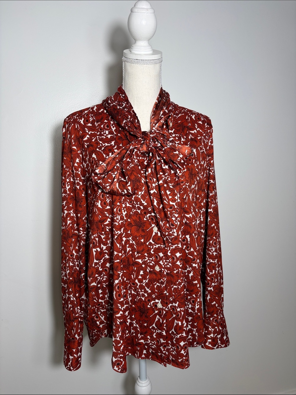 Ann Taylor Rust Floral Bow-Neck Blouse Medium